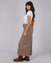 Load image into Gallery viewer, All About Eve Tallows Floral Maxi Skirt
