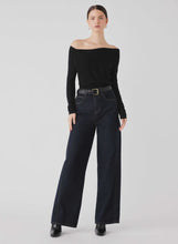 Load image into Gallery viewer, Esmaee' Pinnacle Top - Black
