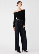 Load image into Gallery viewer, Esmaee' Pinnacle Top - Black
