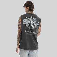 Load image into Gallery viewer, Kiss Chacey x Harley Davidson Idle Relaxed Muscle - Pigment Black
