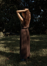 Load image into Gallery viewer, Afends Focus Seersucker Maxi Dress - Coffee
