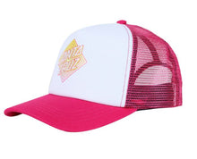 Load image into Gallery viewer, Santa Cruz  Youth Solitaire Dot Fade Trucker Cap - Pink
