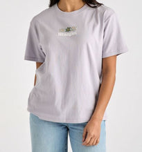 Load image into Gallery viewer, Wrangler Daisies Relaxed Tee - Lilac
