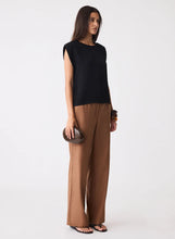 Load image into Gallery viewer, Esmaee Paramount Tee
