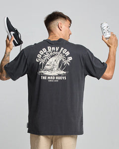 The Mad Hueys Good Day For A Shoey Oversized Tee - Washed Black