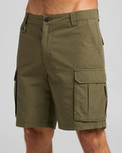 Load image into Gallery viewer, The Mad Hueys Snagged 20&quot; Cargo Short - Olive
