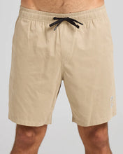 Load image into Gallery viewer, The Mad Hueys Skull Anchor 18" Volley Short- Taupe
