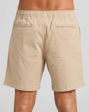 Load image into Gallery viewer, The Mad Hueys Stranded 18&quot; Chino Short - Taupe
