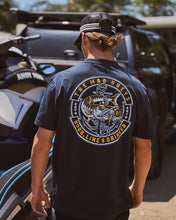 Load image into Gallery viewer, The Mad Hueys Hooked Cuda Tee - Navy
