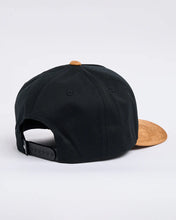 Load image into Gallery viewer, The Mad Hueys Suede Hueys Twill Snapback - Black
