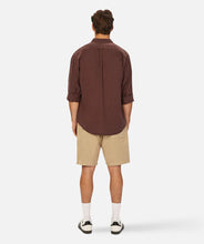 Load image into Gallery viewer, Industrie The Tennyson Linen Long-Sleeve Shirt - Bordeaux
