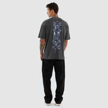 Load image into Gallery viewer, Kiss Chacey Collapse Box Fit Tee - Asphalt
