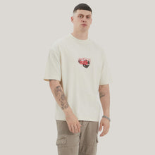 Load image into Gallery viewer, Kiss Chacey Luck Street Fit Tee - Tofu
