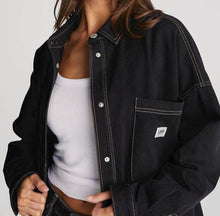 Load image into Gallery viewer, Lee Limited Shacket - Throwback Black
