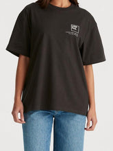 Load image into Gallery viewer, Lee Rose Baggy Tee - Worn Black
