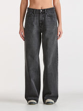 Load image into Gallery viewer, Lee Mid Slouch Relaxed Jean - Basalt
