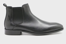 Load image into Gallery viewer, Massa Madrid Leather Boot - Black
