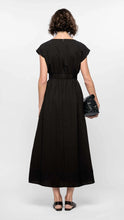 Load image into Gallery viewer, Staple The Label Marlow Midi Dress - Black
