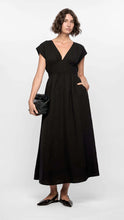 Load image into Gallery viewer, Staple The Label Marlow Midi Dress - Black
