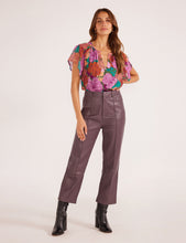 Load image into Gallery viewer, MINKPINK Zora Flutter Sleeve Blouse
