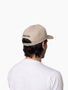 Mitchell & Ness Bulls Desert Sands Pro Pinch Cap - Pumice Stone
