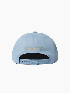 Mitchell & Ness Chicago Hornets Seasonal Hat - Light Blue