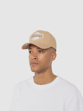 Load image into Gallery viewer, Mitchell &amp; Ness Los Angeles Lakers Seasonal Pro Crown Cap - Khaki
