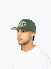 Load image into Gallery viewer, Mitchell &amp; Ness Milwaukee Bucks Lay Up Cap - Green/Cream
