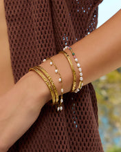 Load image into Gallery viewer, Arms Of Eve Heidi Pearl Bracelet
