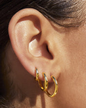 Load image into Gallery viewer, Arms Of Eve Scarlet Gold Hoop Earrings
