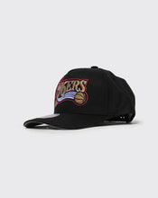 Load image into Gallery viewer, Mitchell &amp; Ness 76ers EG Pro Pinch Hat - Black
