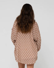 Load image into Gallery viewer, Rusty Panama Oversized Long Sleeve Shirt - Teddy
