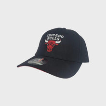 Load image into Gallery viewer, Majestic Classic 6 Panel Chicago Bulls Youth Snapback - Black
