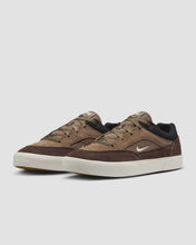 Load image into Gallery viewer, Nike SB Malor - Ironstone/Baroque Brown/Black/Light Khaki
