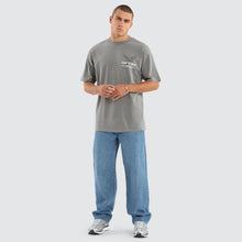 Load image into Gallery viewer, Nena &amp; Pasadena Simulation Box Fit Tee - Pigment Frost Grey
