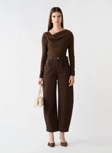 Load image into Gallery viewer, Esmaee Mayfair Barrel Leg Jeans - Espresso
