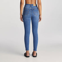 Load image into Gallery viewer, Riders By Lee Hi Rider Skinny Jean - Blue Bliss
