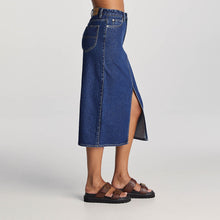 Load image into Gallery viewer, Riders By Lee Midi Skirt - Indigo Wave

