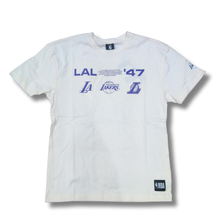 Load image into Gallery viewer, NBA Essentials Youth Lakers Tech Print Tee (10-14) - Oat
