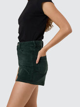 Load image into Gallery viewer, Thrills Erica Cord Short - Vista Green
