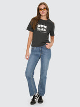 Load image into Gallery viewer, Thrills Nowhere Fast Essential Tee - Carbon
