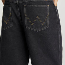 Load image into Gallery viewer, Wrangler Steezy Short - Ledger Worn Black
