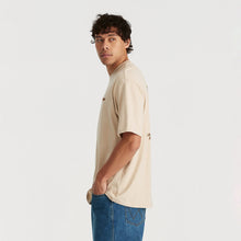 Load image into Gallery viewer, Wrangler Serpent Dial Slacker Tee -Peyote
