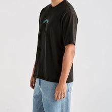 Load image into Gallery viewer, Wrangler Fossil Shell Slacker Tee - Worn Black

