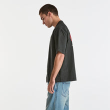 Load image into Gallery viewer, Wrangler Motel Boxcar Tee - Dark Slate
