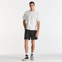Load image into Gallery viewer, Wrangler Slacker Short - Black Wonder
