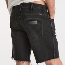 Load image into Gallery viewer, Wrangler Smith Denim Short - Scorched Black
