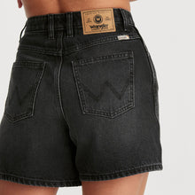 Load image into Gallery viewer, Wrangler Hi A-Line Short - Mellow Black
