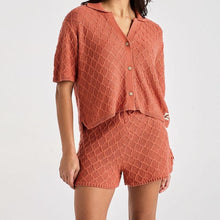 Load image into Gallery viewer, Wrangler Scallop Shrunken Knit Shirt - Earth
