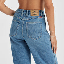 Load image into Gallery viewer, Wrangler Hi Bells Jean - Live Blue
